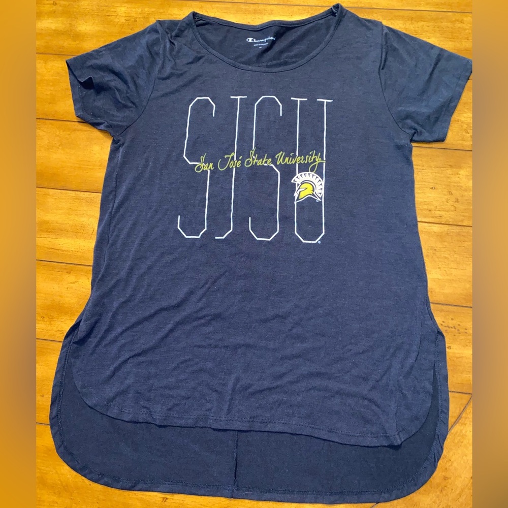 San Jose State University navy blue high low t shirt, size medium. EUC.